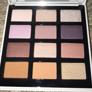New Bobbie brown eyeshadow palette